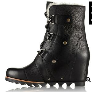 Joan of Arctic Wedge Mid Shearling Boot  (US 7)